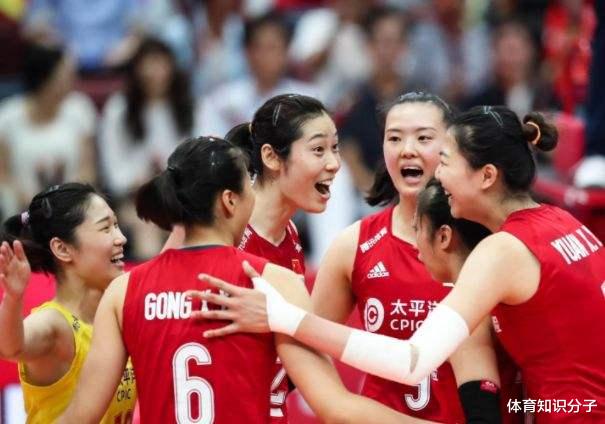 顏妮|新版顏妮火熱出爐！00后天才副攻攔網(wǎng)砍下42分，女排副攻后繼有人