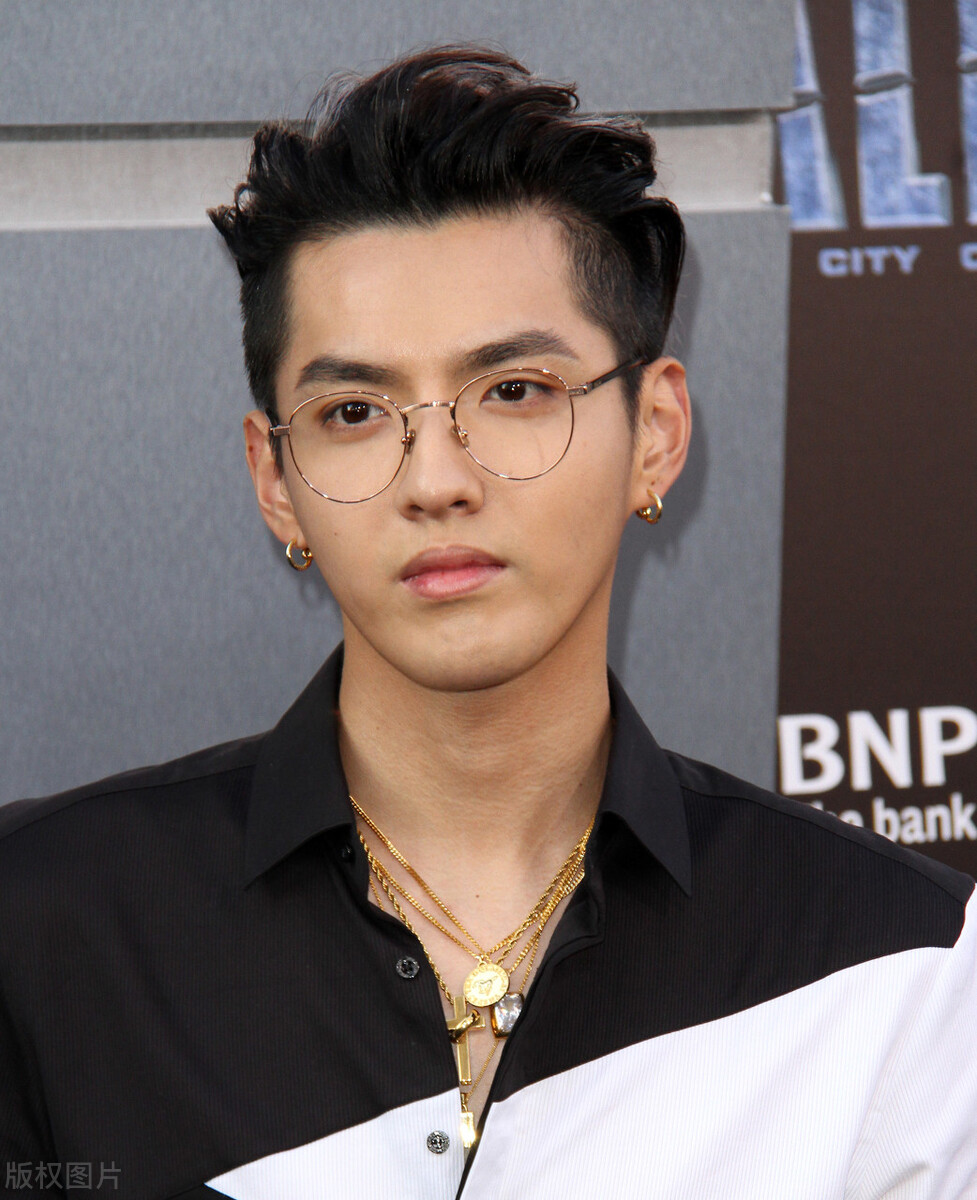 吴亦凡|小G娜、都美竹为何死磕吴亦凡？看完她们的身世，我悟了