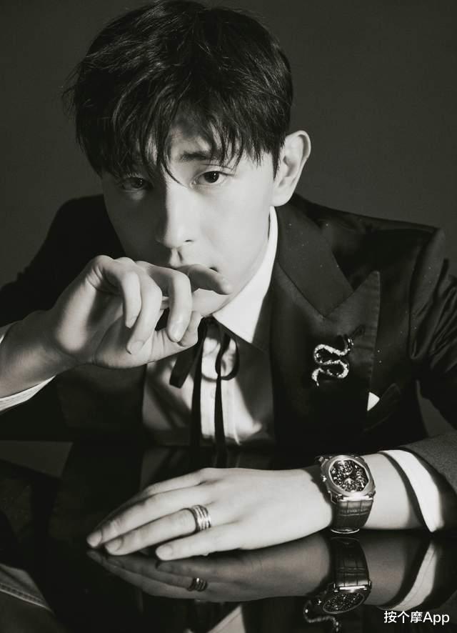 小姐姐|邓伦刻在DNA的西装礼仪！不是为了演戏而演戏，而是“拍他所爱”