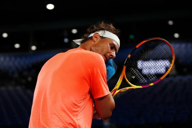 澳网|三盘横扫晋级！纳达尔强势闯入澳网八强，硬地500胜里程碑达成！