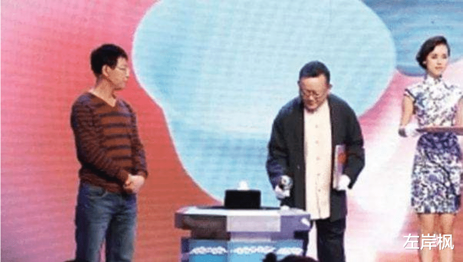 阿诺德·施瓦辛格|2012年王刚砸古董导致节目停播，被持宝人告上法庭，官司持续3年