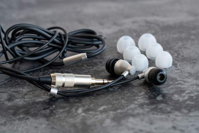 hifiman|降维打击再现,HIFIMAN RE800银调价后香得很