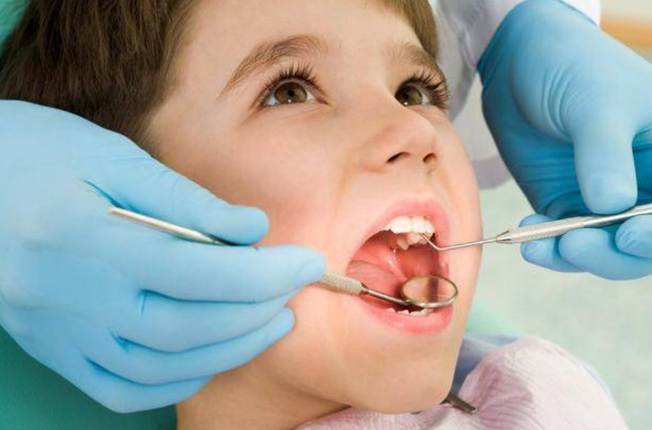 急诊室老苗|6-12岁孩子换牙全过程:孩子能不能有一口好牙,这几点不能大意了