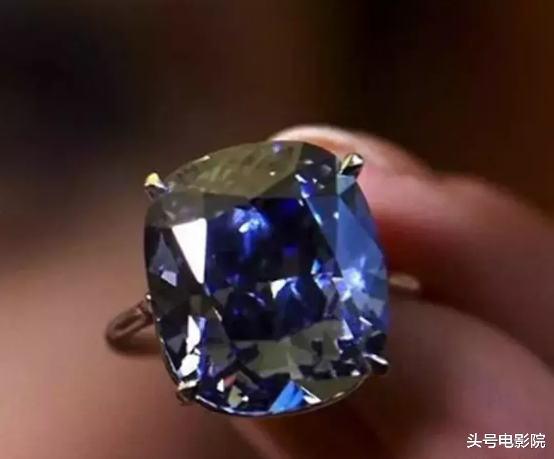 钻戒|陈小春买钻戒被拍，娱乐圈谁的钻戒大？张雨绮不买1克拉以下的