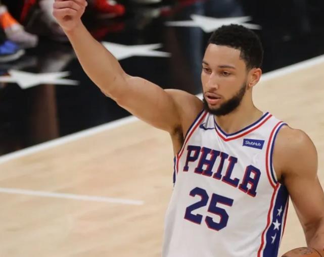 化石 西蒙斯交易最近进展:若他没出现在训练营,交易大门正式打开!