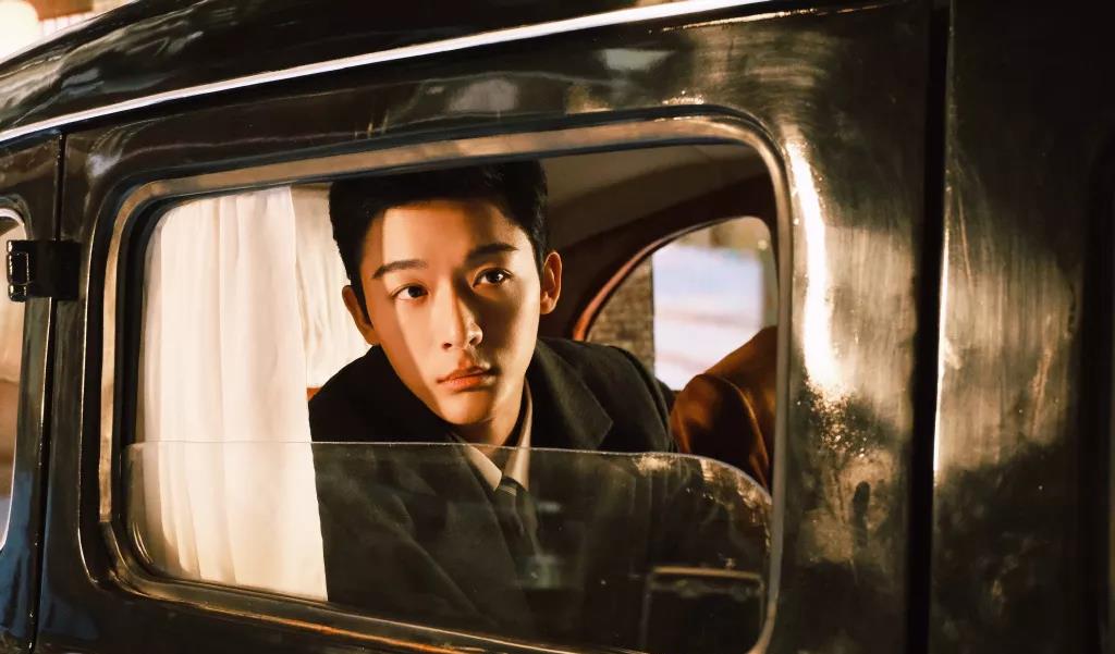 赵丽颖|虞书欣，张晚意塌房？赵丽颖尴尬热搜？杨紫成毅新剧待爆？