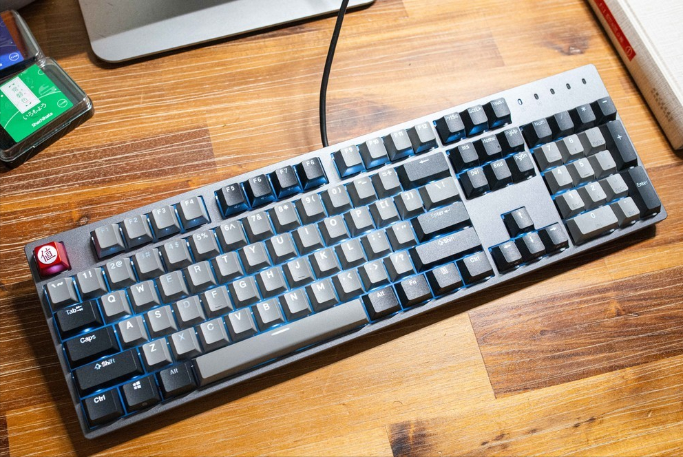 生活评测|繁星点点，杜伽K310白光限定版-Cherry银轴机械键盘