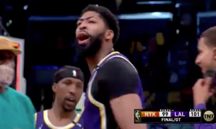 湖人队|窒息一战！湖人21岁新星准绝杀，全队疯狂庆祝，纽约死忠眼神呆滞