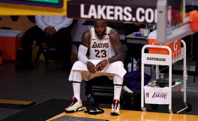 勒布朗·詹姆斯|整整12年了！联盟终于晴天了，詹姆斯正式退出联盟第一人