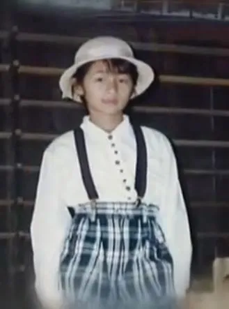 萧亚轩|萧亚轩缺爱的一生：和第16任男友分手，她依然哭得和第一次一样