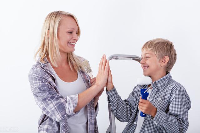 壹心大哥|明明是孩子叛逆厌学,为什么要求父母成长?壹心大哥聊家庭教育