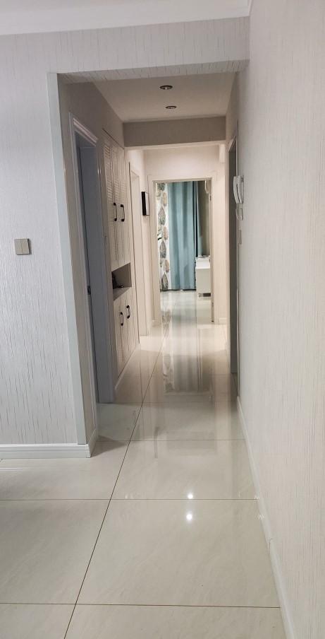 全屋贴壁纸，简约风格设计超温馨，穷装也可以很美很温馨