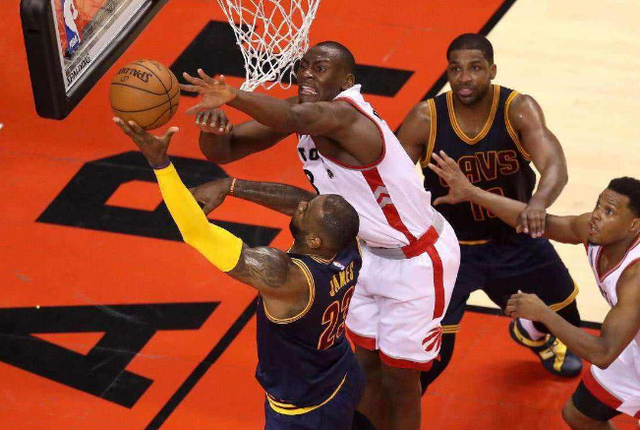 太阳队|进攻威胁几乎为零！神塔却曾拿7200万美元肥约 如今重返NBA