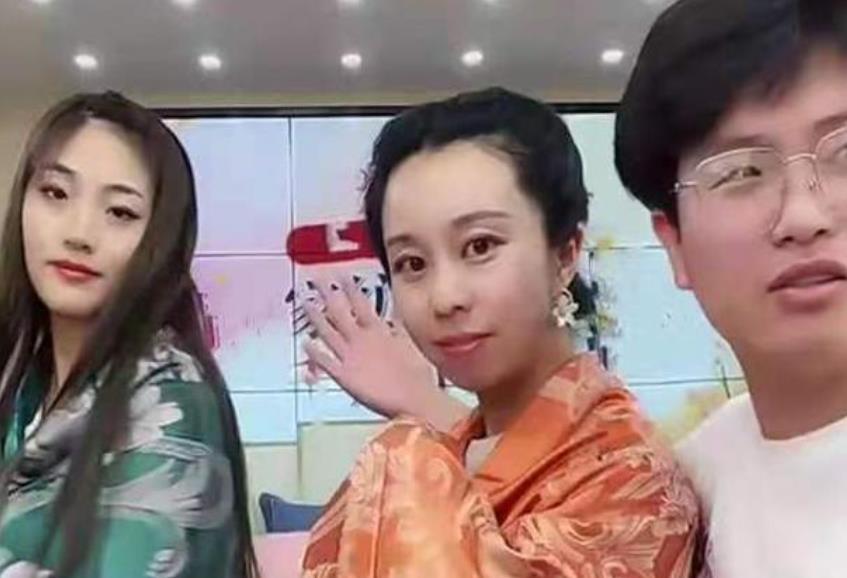 张艺兴|田静姚威赶往九江，直播带货品牌羽绒服，称是我们九江自己的品牌