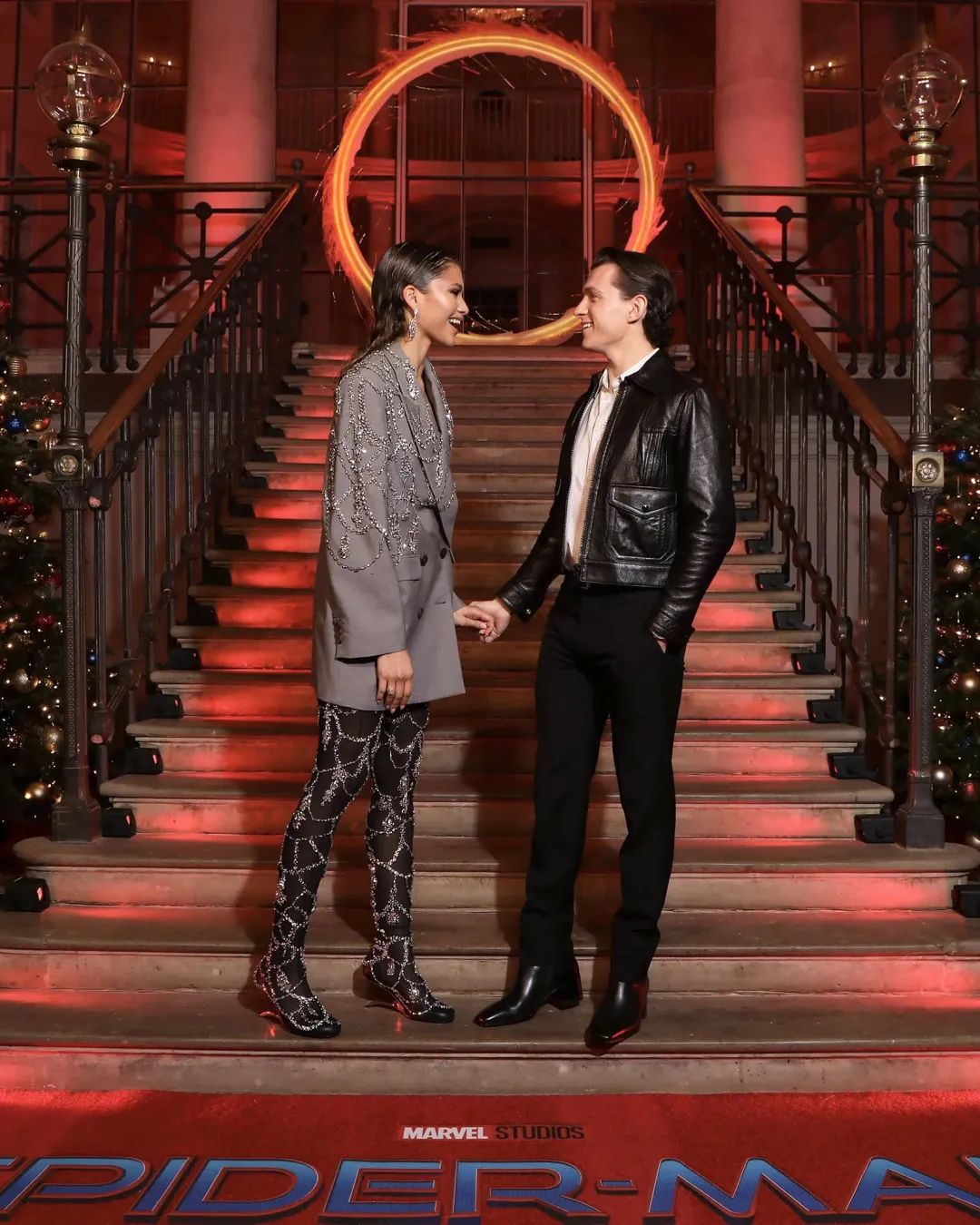 锦鲤|和偶像结婚，演梦中的角色……“人形锦鲤”说的就是他们