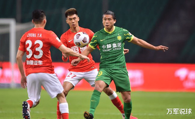 中國(guó)足協(xié)|爭(zhēng)冠組竟成避風(fēng)港，8隊(duì)有5隊(duì)練兵，陳戌源中性名效果有點(diǎn)上頭