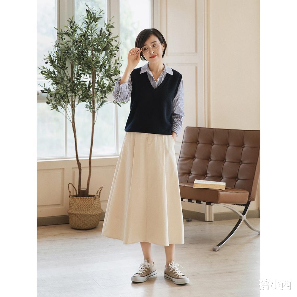 衬衫|“衬衫”才是永不过时的职场穿搭单品，选这几款来搭配，优雅高级