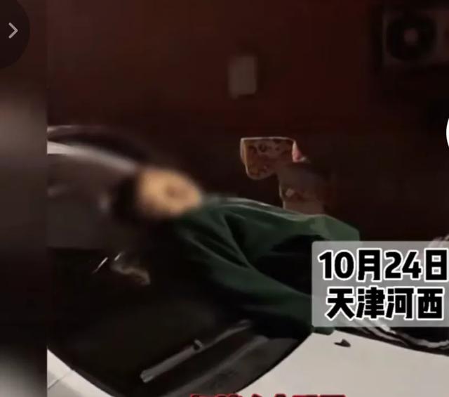吴嘉情吧 爸爸妈妈离婚了，孩子谁也不想要