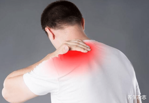 肺癌|无论男女，身体3处“疼痛”，或是肺脏“顶不住了”，趁早查查肺CT