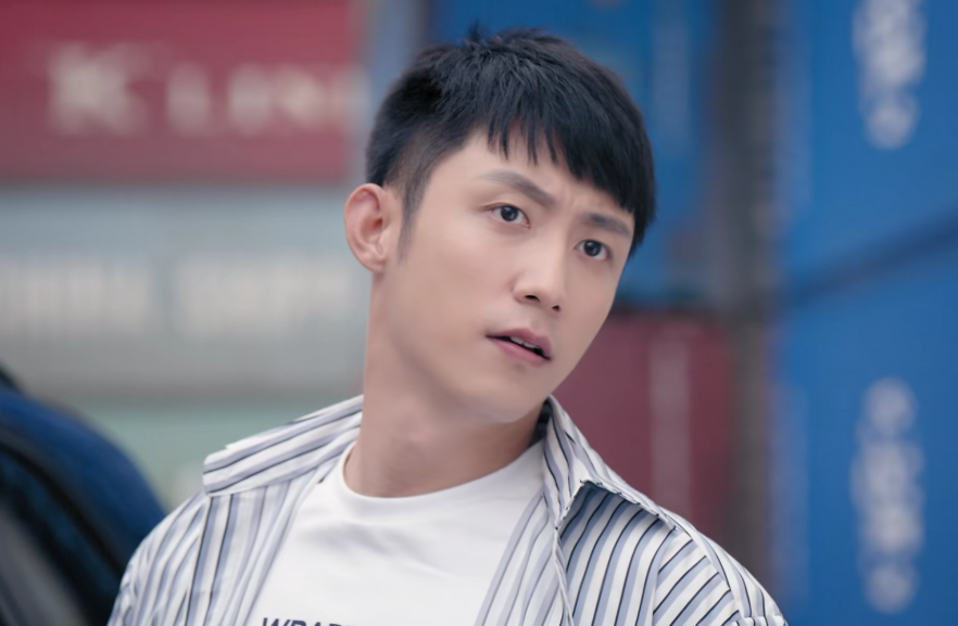 黄景瑜|东方卫视新剧在逗我玩吗？1集就逼退观众，怪不得积压了2年