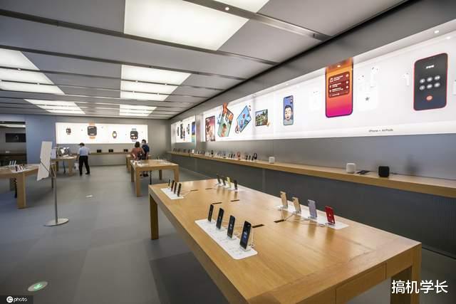 |买手机线上买和线下买有何区别？手机店老板告诉你