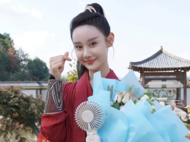 陈芊芊|95后小花出演古装新剧，戏服撞款《陈芊芊》，全员脸僵惨遭翻车