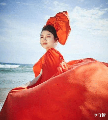 |快男扎堆去海南，张杰华晨宇开唱魏晨办婚礼刷存在，事业差距明显