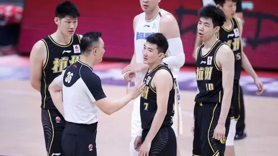 奥卡福|重磅！NBA探花来中国打球！19队又要炸！他直接加盟第2强队