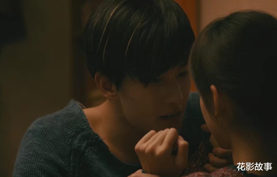 花影故事|从《初恋这件小事》到《左耳》：给年轻人的三个爱情启示