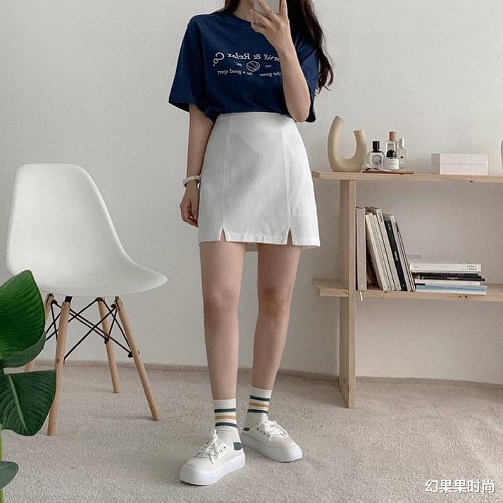 幻果果时尚|韩妞都怎么搭配袜子?2021精选袜子穿搭公式,跟欧腻学习准没错!