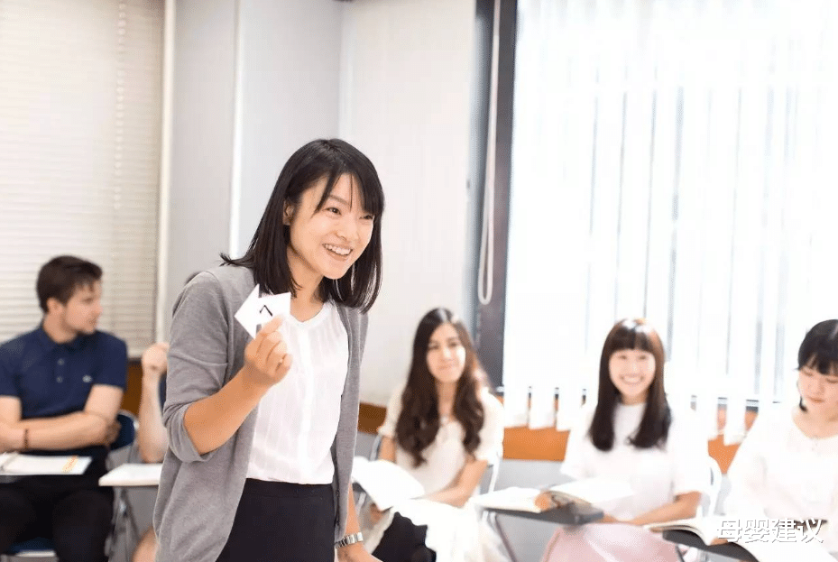 母婴建议|放弃“民办三本”选择“公办专科”，会明白3件事，尴尬却很无奈