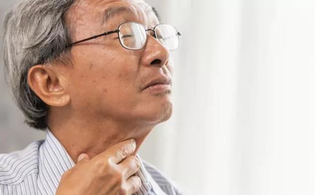 香艾儿 痰和湿不一样！黄痰、白痰...?试试艾灸这6穴