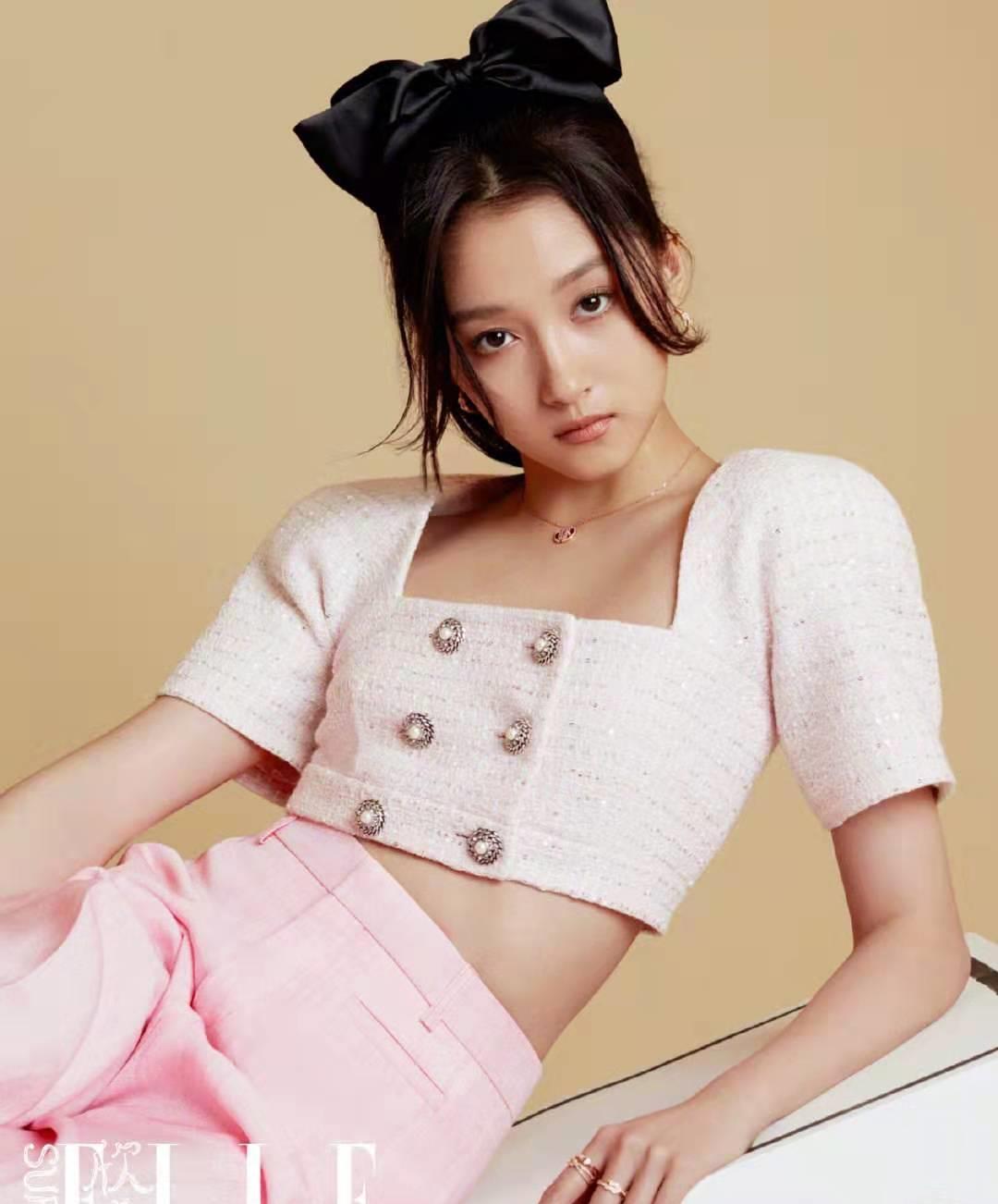 姚姚时尚|关晓彤时尚杂志大片:7套LOOK各种风格随意切换,时尚表现力超强