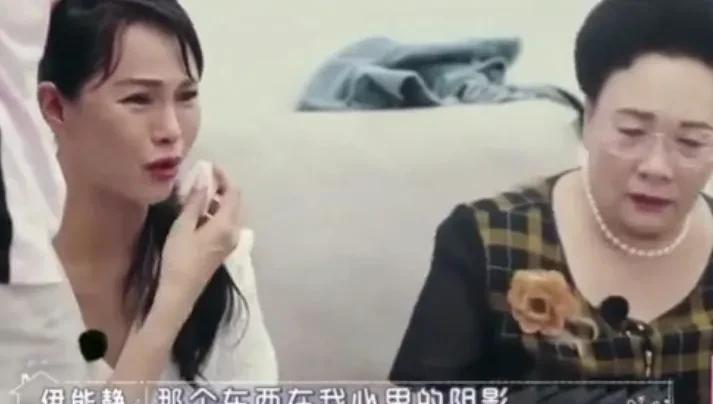 井柏然|幼年被抛弃的7位明星:井柏然靠老人捡废品养大, 舒畅10岁失去亲人