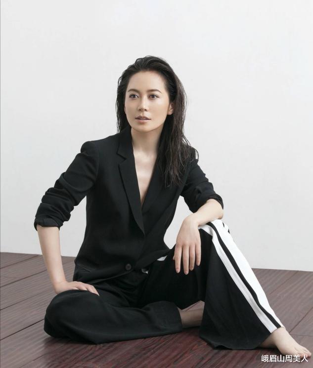 运动|?女人过了50岁该剪什么发型？看陶虹、俞飞鸿就知道了，气质减龄