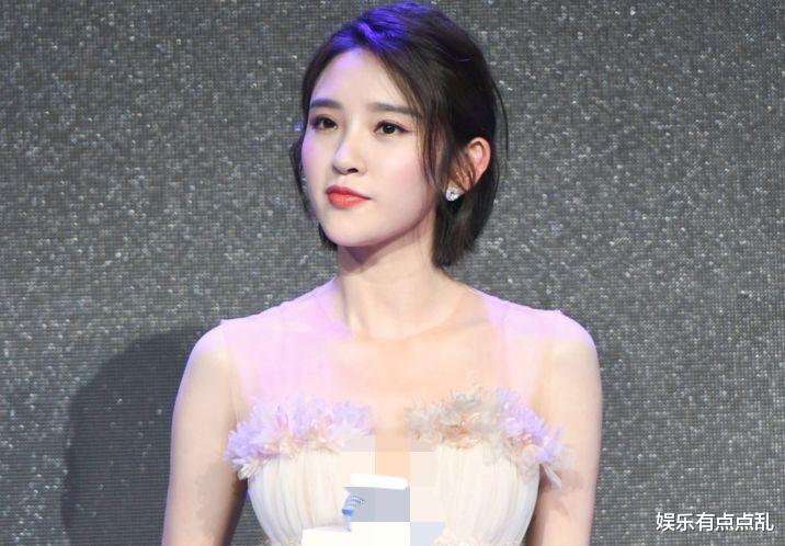 郭麒麟|《赘婿》大火, 唐艺昕问郭麒麟咋不推荐她演苏檀儿, 他的回答显情商