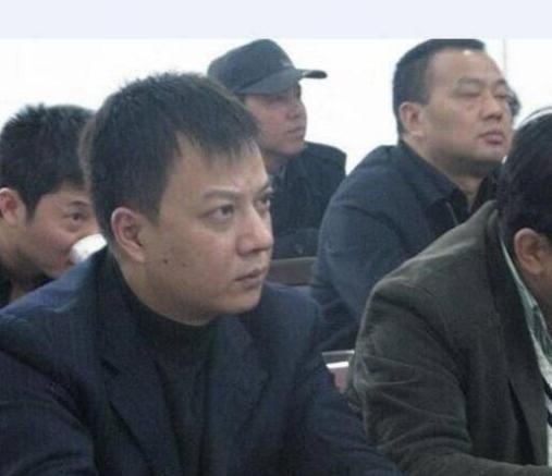 赵薇|42岁赵薇的亲哥哥曝光，难怪妹妹事业如此成功，网友：不得不服