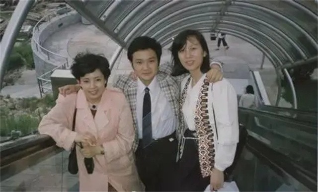 贾宝玉|入戏太深以贾宝玉自诩，苦追陈晓旭被拒，32岁酗酒暴病离开人世