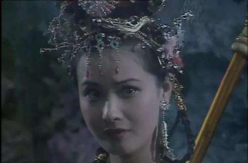 舜网 86《西游记》演员嫌服装太暴露罢演，杨洁找来“裸替”，没有穿帮