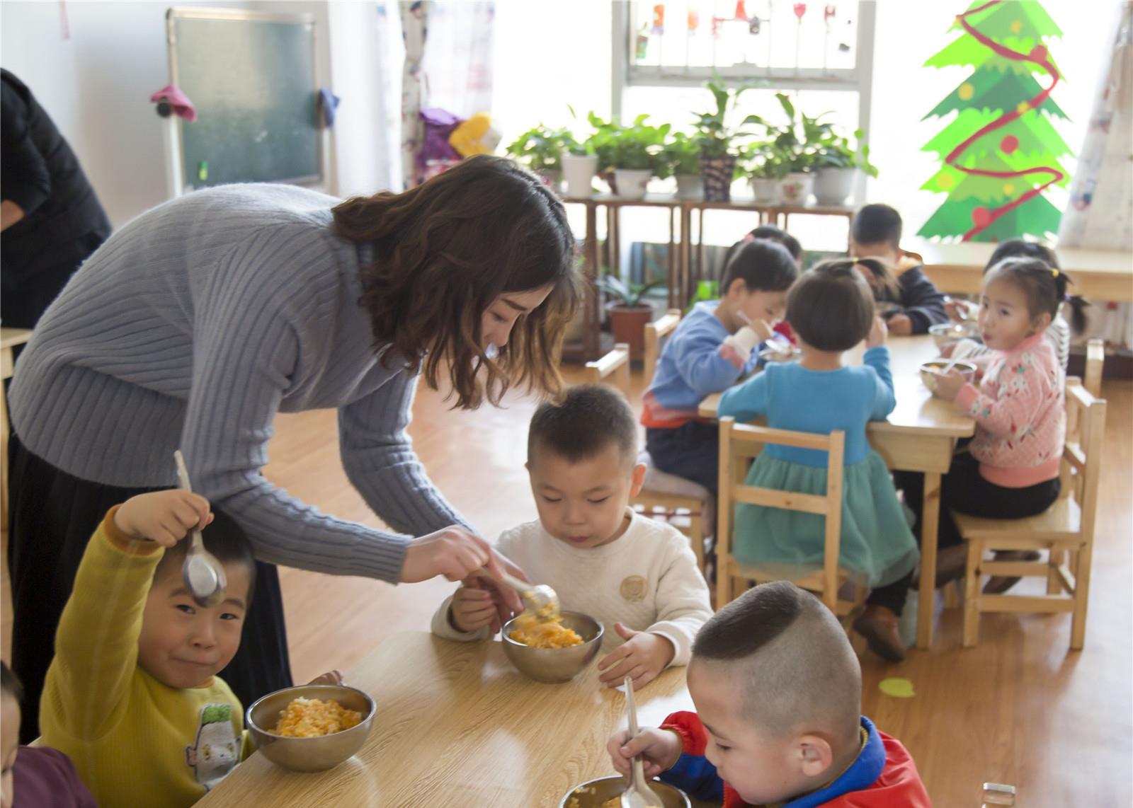 吴洪娜聊说育儿|幼儿园将面临大改革,教育部已发布通知,不少家长表示称赞