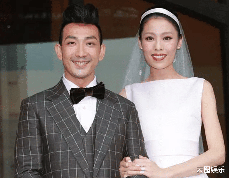 胡杏儿|6位星二代齐聚一堂！李灿森女儿人气高，被胡杏儿次子亲吻脸颊