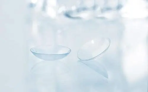 导致隐形眼镜破损的原因