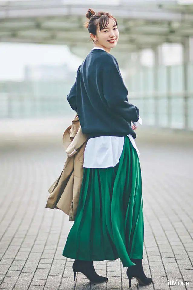 itMode 大毛衣+半裙，才是2021秋冬最气质时髦的打开方式！