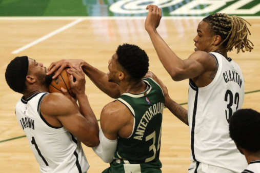 凯文·杜兰特|30+11+5+4！杜兰特末节11分+死神式三分仍落败：篮网三分王11中1太拉垮！