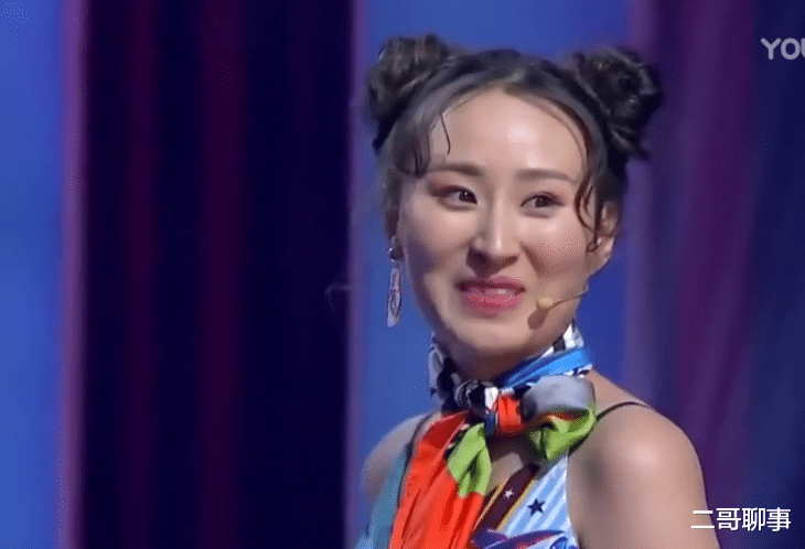 快递小哥被白富美相中,送房送车重金求爱,被拒后情绪当场失控