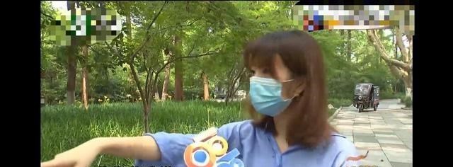 网约车 网约车司机嘶吼通话，女孩阻止未果下车被拦：我没看见免密支付