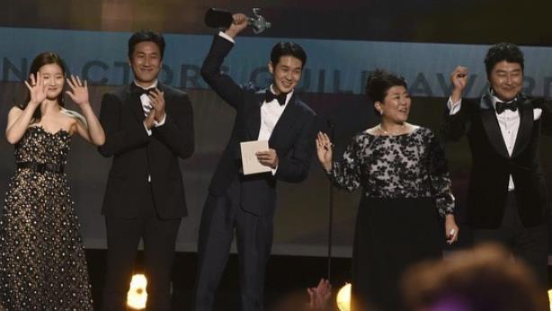 wooga|BTS V、朴叙俊令人称羡友谊！韩娱圈最出名的死党团Wooga Family