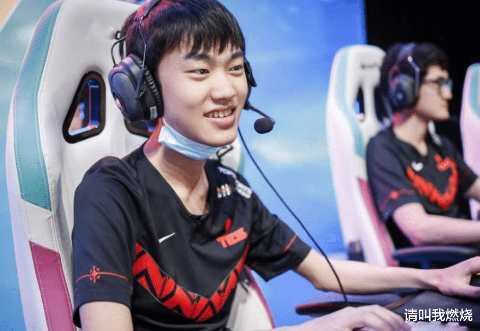 knight|LPL冬转第一个重磅交易完成？Knight加盟BLG，TES沦为二流战队！