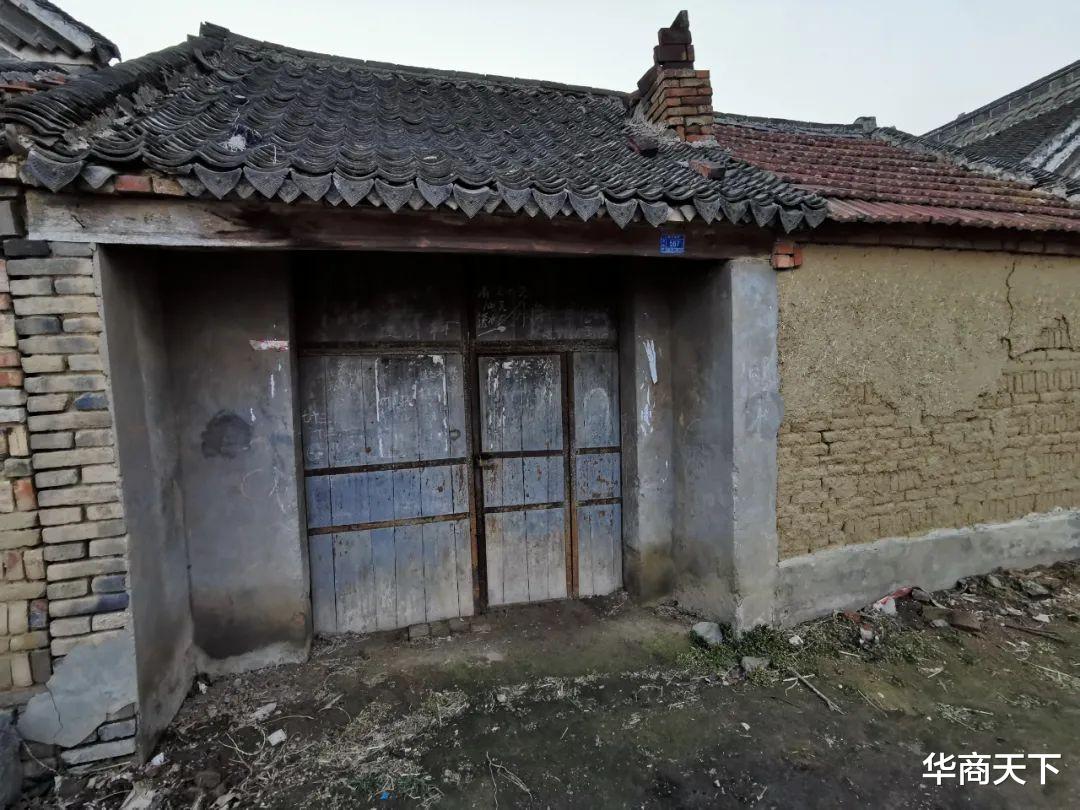 华商天下 我是一个农民,上半生在田里,下半生在逃离!