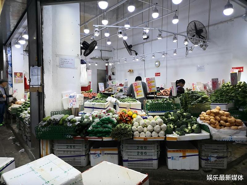 明星|香港菜市场，明星随处可见，与普通人一样买菜聊家常